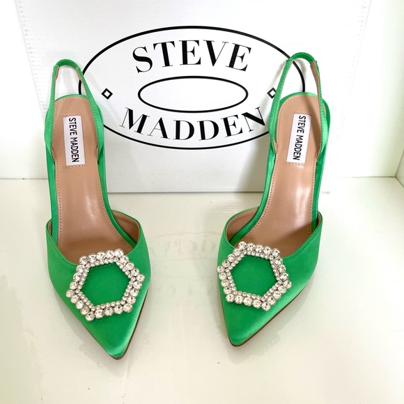 Steve Madden Shoes - NWOT Steve Madden Emerald Green Jewel Buckle Slingback Heels